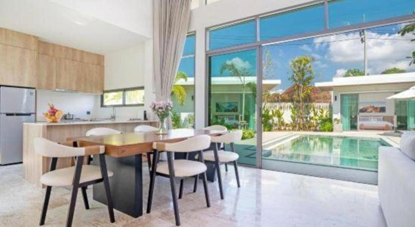 Escape Villa Phuket Buitenkant foto